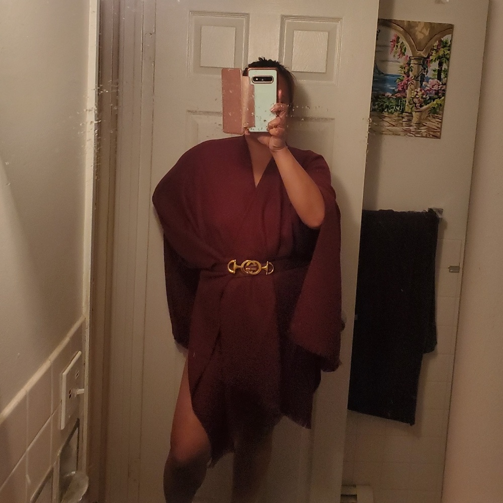 Uniqlo 2 Way Stole Bordeaux / Maroon